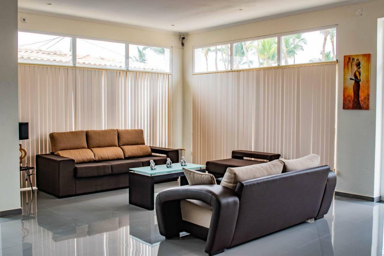 Hotel Vitoria Sao Tome Exterior photo